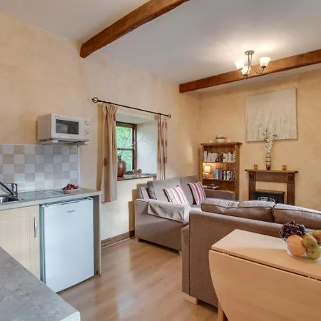 2 Bed In Oc-s038